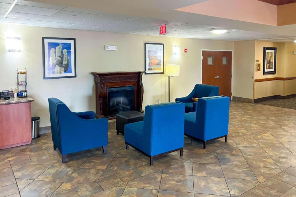 Comfort Inn And Suites Thatcher Exterior photo